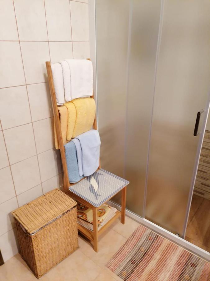 Lori Apartment *